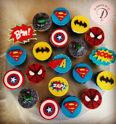 Superhero Cupcake Cake, Marvel Birthday Cake, Avenger Cupcakes, Superhero Cakes, Birthday Cupcakes Boy, Valentine Cakes, 4de Verjaardag, Superhero Cupcakes, Marvel Birthday Party