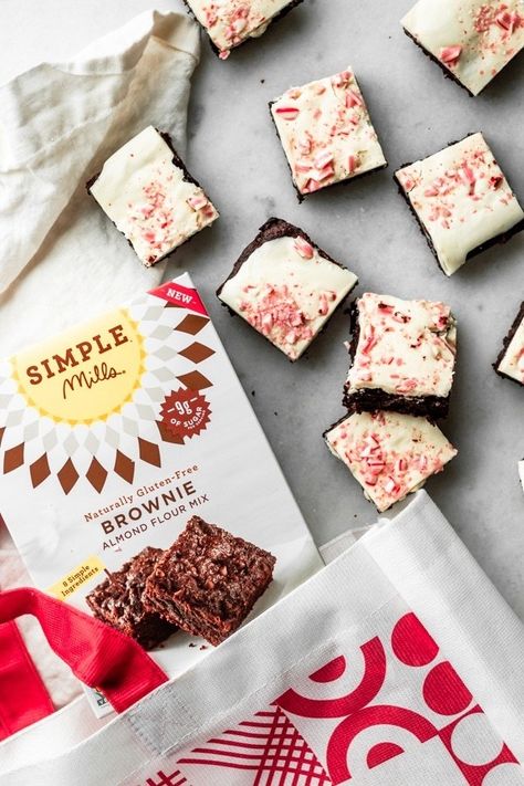 Peppermint Brownies with Simple Mills - BARAN BAKERY Quick Easy Holiday Desserts, Easy Holiday Desserts Christmas, Chocolate Peppermint Brownies, Almond Flour Brownies, Simple Mills, White Chocolate Peppermint, Peppermint Brownies, Melting White Chocolate, Gluten Free Brownies