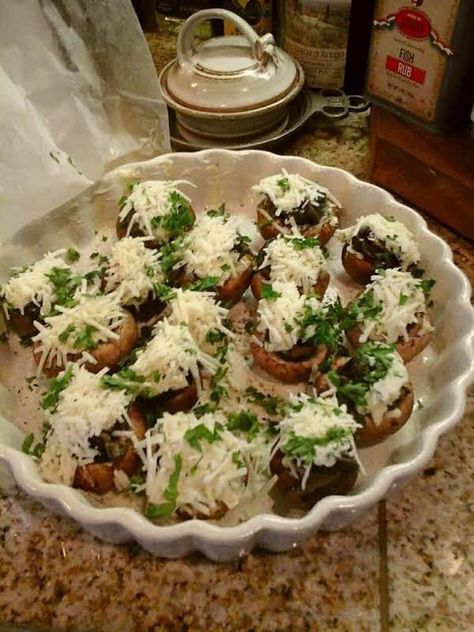 These Escargot Mushrooms Will Be Ready In About 15 Minutes, After They Bake In A 400 Degree Oven. Escargot In Mushroom Caps Recipe, Escargot Stuffed Mushrooms, The Keg Escargot Recipe, Canned Escargot Recipe, Mushroom Cap Recipes, Escargot Recipe, Red Wine Recipe, Mushroom Caps, Bacon Fries