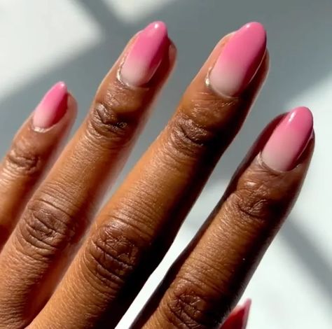 "Ombré Lip Gloss" Nails Are the Official Manicure of Summer Lip Gloss Nails, Ombré Lip, Gloss Nails, Olive Nails, Pink Ombre Hair, Pretty Manicures, Unghie Sfumate, Hot Pink Lips, Nails Trend