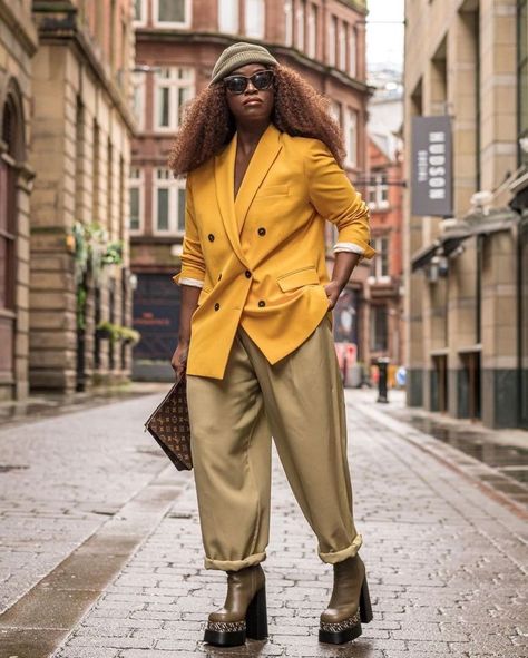 Fall Outfits For Black Women, Denim Attire, Fall Outfits Black, Fall Outfits Black Women, Outfits Black Women, Athleisure Trend, Yellow Blazer, Vintage Inspired Fashion, Brunch Outfit