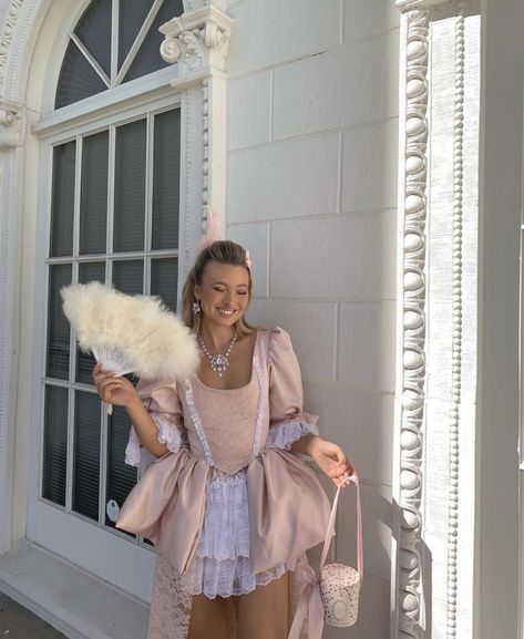 Little Bo Peep Costume Diy, Marie Antoinette Costume Halloween, Marie Antoinette Dresses, Marie Antoinette Costume, Tea Hat, Halloween 23, Classy Halloween Costumes, Halloween Costume Ideas For Women, Costume Ideas For Women