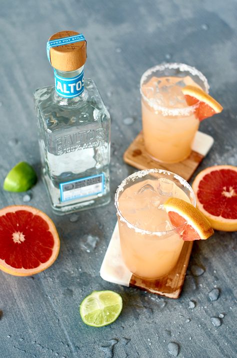 Five Tequila Cocktails You've Probably Never Tried Before (But You Totally SHOULD!) Cocktails With Tequila, Meal Board, Grapefruit Margarita Recipe, Cocktails Tequila, Cocktail Tequila, Paloma Recipe, Tequila Recipe, Grapefruit Cocktail, Mezcal Cocktails