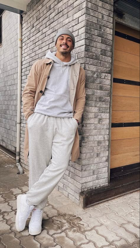 streetstyle 2021 | athletic leisure | athletic chic | streetstyle chic | mens casual fashion 2021 | casual mens fashion | sweatpants outfit ideas men | hoodie outfits men | beige coat outfits men | airforce 1 outfit ideas Mens Sweatpants Outfit Fashion, Sweatpants Outfit Ideas Men, Beige Joggers Outfit Men, White Sweatpants Outfit Men, Beige Hoodie Outfit Men, Hoodie And Sweatpants Outfit Men, Mens Sweatpants Outfit Casual, Mens Fashion Sweatpants, Beige Coat Outfits