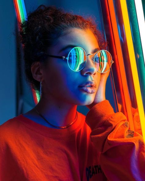 Neon Lights Photography, Colorful Portrait Photography, Neon Photography, My Emotions, Neon Aesthetic, Portrait Photography Poses, Foto Poses, Poses References, Colorful Portrait