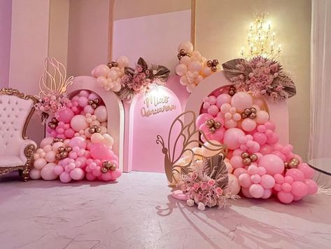 Nicole Creations Houston on Instagram 18th Birthday Butterfly Theme, Pink Balloon Decor, Sweet 16 Backdrop Ideas, 16 Birthday Party Decorations, 18th Birthday Party Ideas Theme, Butterfly Theme Birthday Decoration, Debut Decorations, 15th Birthday Decorations, Pink And Gold Decorations