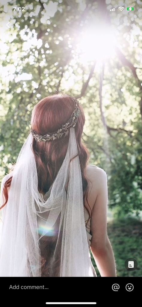 Headpiece With Veil, Rustic Wedding Veil, Twig Crown, Medieval Hair, Lotr Wedding, Hairstyles For Indian Wedding, Black Wedding Dress Gothic, Witch Wedding, Gamer Wedding