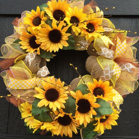 SUNFLOWER WREATH deco mesh wreath burlap wreath by FancyWreathLady Sunflower Weddings, Wreaths Mesh, Sunflower Floral Arrangements, Wreath Business, Sunflower Burlap Wreaths, Summertime Crafts, Summer Mesh Wreaths, Mesh Wreath Diy, Wreath Burlap