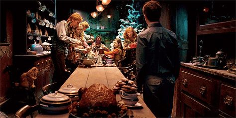 Harry Potter Dinner, Empire Fox, Weasley Family, Empire Season, Are You Not Entertained, Oliver Phelps, Harry Potter Christmas, Cedric Diggory, George Weasley