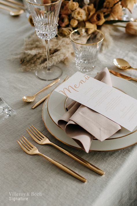 Wedding Dinner Table Setting, Dinner Table Set Up, Wedding Plate Setting, Used Wedding Decor, Wedding Cutlery, Tableware Wedding, Gold Tableware, Gold Place Setting, Gold Table Setting