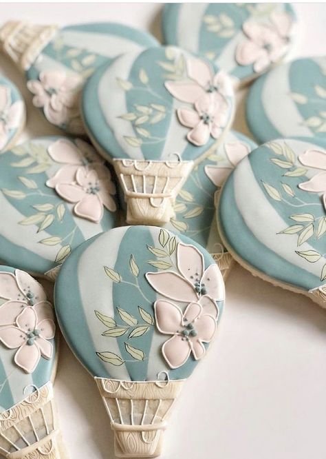 Air Balloon Cookies, Hot Air Balloon Cookies, Balloon Cookies, Wedding Cake Cookies, Cookie Decorating Party, Sugar Cookie Royal Icing, Iced Sugar Cookies, Cookie Business, Sugar Cookie Designs