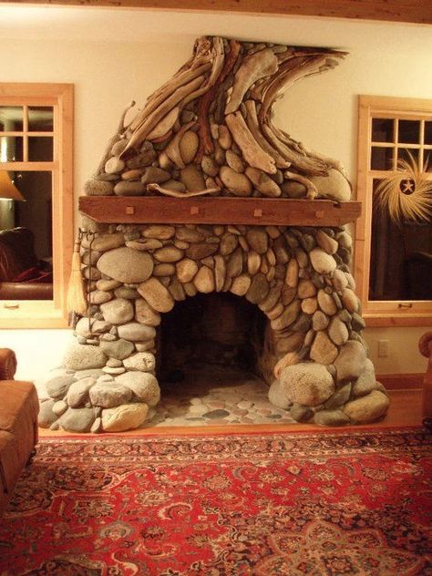 Koti Diy, Rock Fireplaces, Dry Stone Wall, Cob House, Hobbit House, Deco Originale, Fireplace Design, Stone Fireplace, Log Homes