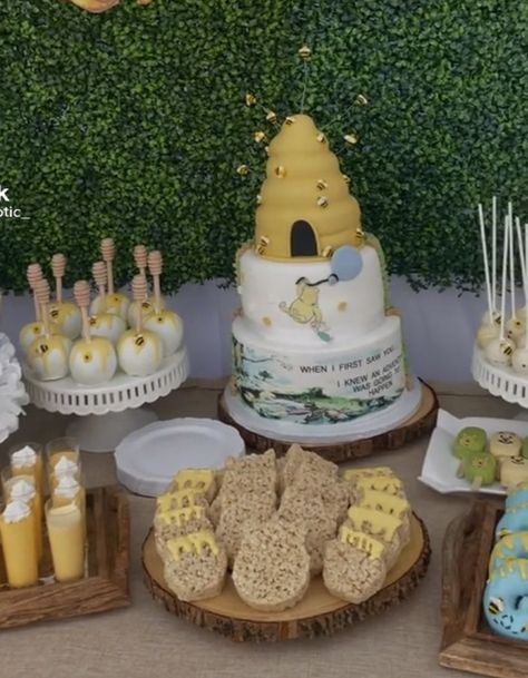 Winnie The Pooh Baby Shower Treats Table, Pooh Bear Desserts, Chicken Nugget Party Display, Winnie The Pooh Themed Cake, Winnie The Pooh Baby Shower Themes, Winnie The Pooh Snack Table, Wennie The Pooh Baby Shower Theme, Winnie The Pooh Desert Table, Winnie The Pooh Cake Table