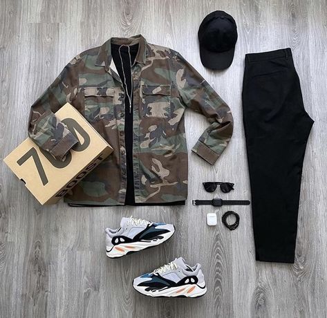 Sambas Outfit Men, Airport Outfit Men Travel Style, White Sambas Outfit, Airport Outfit Men, Stylish Sneakers Outfit, Yeezy Outfits, Men Graduation Outfit, Man Fits, Chris Brown Outfits