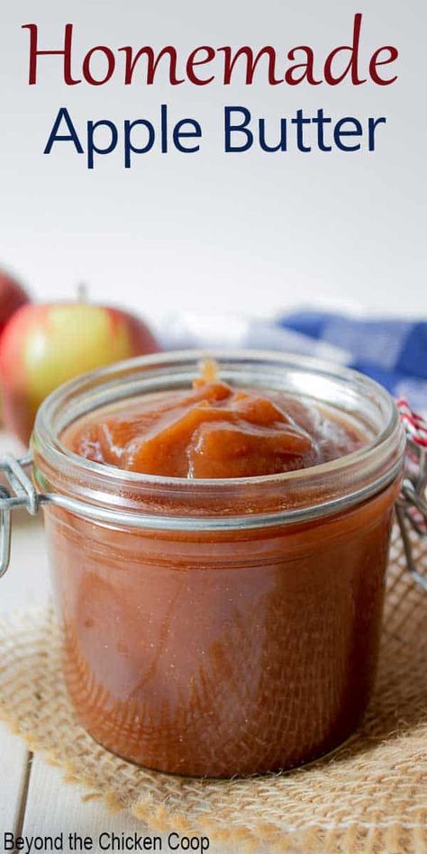 Homemade apple butter is delicious on toast, biscuits or a sandwich. This apple butter can be made in a slow cooker or on the stove top. Directions are included for both methods. #applebutter #applebutterrecipe #homemadeapplebutter Makanan Rendah Kalori, Slow Cooker Apple Butter, Apple Butter Recipe, Homemade Apple Butter, Jam Recipes Homemade, Resep Salad, Slow Cooker Apples, Makanan Diet, Spread Recipes