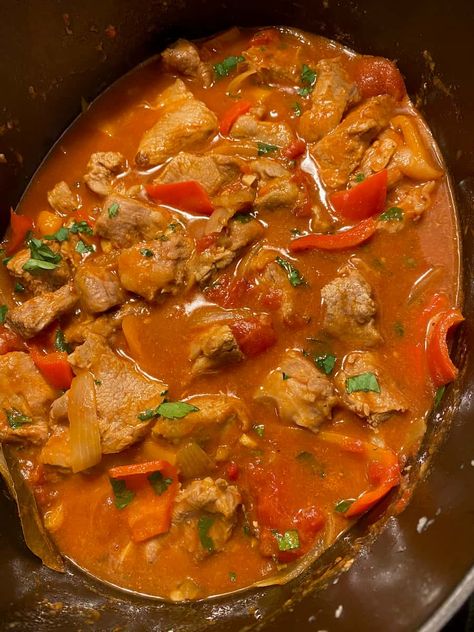 Veal Stew Recipes, Veal Stew, Dried Porcini Mushrooms, Veal Recipes, Fresh Oysters, Sausage Soup, Pasta Lover, Beef Soup, Pickled Onions