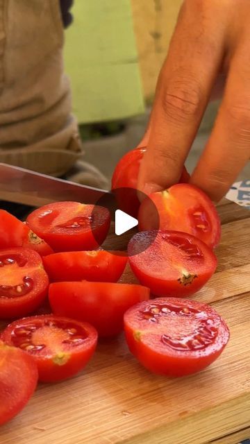 How To Make Tomato Paste, Plum Tomato Recipes, Tomato Pasta Sauce Recipes, Preserved Tomatoes, Pomodoro Pasta, Spaghetti Al Pomodoro, Pasta Al Pomodoro, Sauteed Tomatoes, Pasta Pomodoro