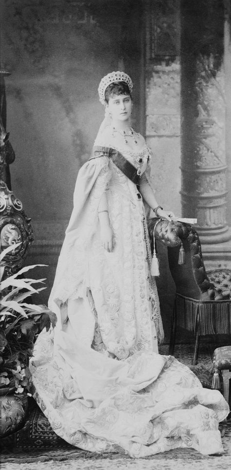 Elizabeth Feodorovna, Grand Duchess Sergei of Russia, (1864-1918) | Royal Collection Trust | Charles Bergamasco, London (photographer), ca. 1885. Photograph of Elizabeth Feodorovna, Grand Duchess Sergei of Russia: full length portrait in Russian court dress and tiara. Elizabeth Feodorovna, Alexandra Feodorovna, Romanov Dynasty, Princess Alice, Tsar Nicholas Ii, Court Dresses, Romanov Family, Princess Alexandra, Russian History