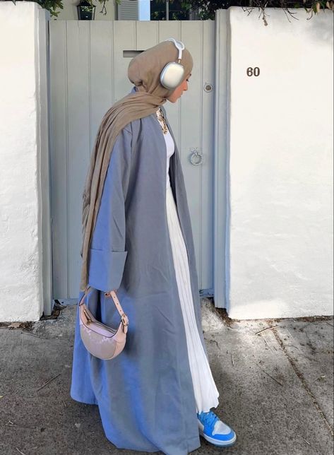 Islamic Modest Fashion, Fashion Brand Company, Abaya Outfit, Hijab Fashion Summer, Abaya Design, Estilo Hijab, Stile Hijab, Modesty Outfits, Muslim Outfits Casual