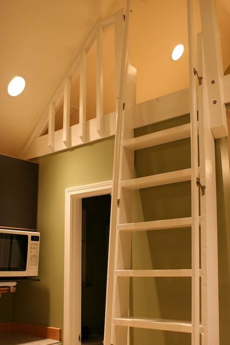 sleeping-loft-in-tiny-house-mulfinger  There are rails on the ladder. Loft Stairs Ideas, House Ladder, Loft Railing, Cabin Loft, Tiny House Stairs, House Staircase, Loft Stairs, House Pictures, Loft Ladder