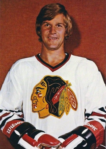 Though his best years were at Boston, I'm glad Bobby Orr came to Chicago Blackhawks. Bobby Orr, Hockey Pucks, Boston Bruins Hockey, Sports Items, Hockey Pictures, Bruins Hockey, Vintage Hockey, Blackhawks Hockey, Hockey Stuff