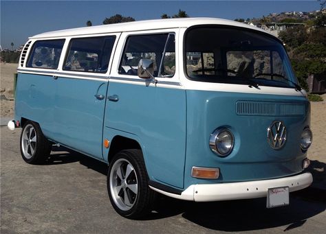 1969 VOLKSWAGEN CUSTOM BUS Volkswagen Van Interior Ideas, Volkswagen Van Interior, Van Interior Ideas, Vw Buzz, Vintage Volkswagen Bus, Volkswagon Van, Vw Bus Interior, Vw Bus T2, Bus Interior