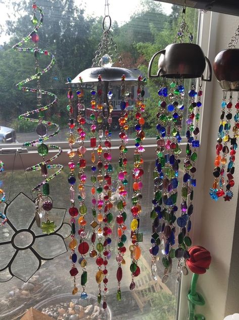 What Can I Make With Beads, What To Do With Beads, Bead Projects Ideas, Summer Crafts For Adults, Things To Do With Beads, Suncatchers Diy, Crystal Suncatchers Diy, Wind Chimes Homemade, Profitable Crafts