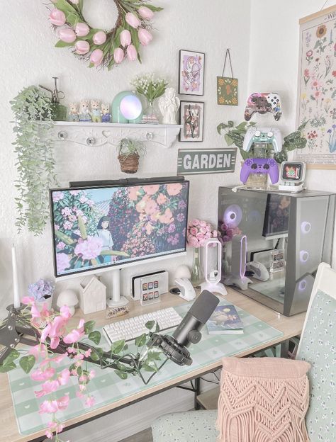 Zimmer Diy, Cozy Desk, Aesthetic Desk, Gamer Room Decor, Video Game Room Design, Study Room Decor, Gaming Room Setup, Cute Bedroom Decor, Cute Room Ideas