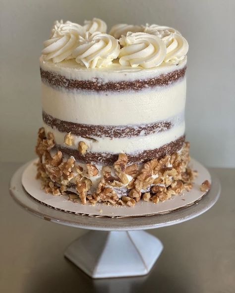 Two Tier Carrot Cake, Carrot Birthday Cake For Men, Elegant Carrot Cake Decoration, Carrot Cake Decorating Ideas Birthdays, Carrot Cake Decorating Ideas, Carrot Birthday Cake, Naked Carrot Cake, Carrot Cake Decoration, Nude Cake