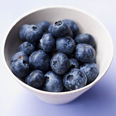 Best Superfoods, Acai Berry, 100 Calories, Kombucha, Kimchi, Superfoods, Blueberries, Healthy Weight, Get Healthy