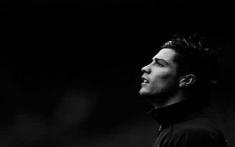 Cristiano Ronaldo Free Kick, Ronaldo Free Kick, Cristiano Ronaldo Hd Wallpapers, Gym Motivation Wallpaper, Cristiano Ronaldo Quotes, Portugal Soccer, Ronaldo Quotes, Cr7 Wallpapers, Ronaldo Pictures