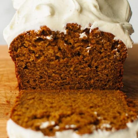 Brown Butter Pumpkin Bread Recipe - bakecookrepeat.com Bread Recipe Video, Pumpkin Cream Cheese Pie, Moist Pumpkin Bread, Fall In Love Again, How To Store Bread, Sandwich Bread Recipes, Cheese Pumpkin, In Love Again, Browned Butter