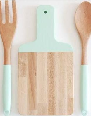 Kitchen utensils with that pop of mint. Mint Green Kitchen Accessories, Mint Green Kitchen Decor, Mint Kitchen Decor, Brooke Williamson, Kitchen Utensils Design, Mint Green Kitchen, Kids Kitchen Accessories, Mint Kitchen, Green Kitchen Accessories