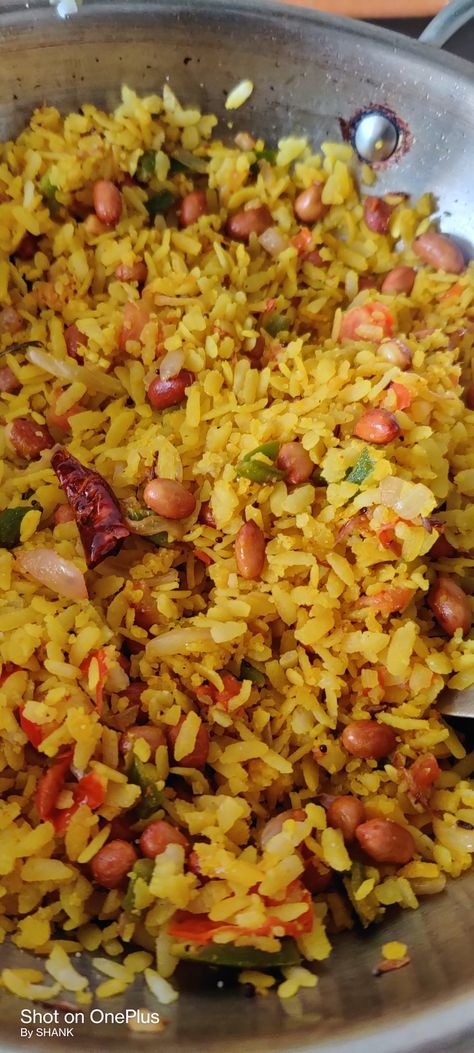 Poha 
Poha is a nutrient dense food. It is a better option than cereals because it contains a lot of carbohydrates, protein, fibre, vitamins, and iron. Poha Aesthetic, Poha Snapchat Story, Poha Snap, Poha Recipe Breakfast Indian, Breakfast Snapchat Stories, Breakfast Snap, Poha Recipe, Indian Cooking Recipes, Indian Breakfast