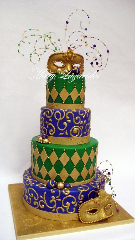 Grass Cake, Masquerade Cakes, Mardi Gras Cake, Madi Gras, Mardi Gras Wedding, Carnival Cakes, Mardi Gras Centerpieces, Mardi Gras Food, Mardi Gras Outfits