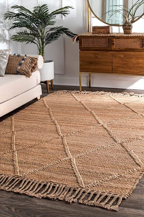 17 Earthy Decor Pieces That Are Minimalist and Modern Earthy Decor, Jute Area Rug, Jute Rug Runner, Minimalist Rugs, Natural Jute Rug, Hemp Rug, Natural Area Rugs, Jute Area Rugs, Sisal Rug