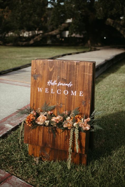 Captivating Fall Aesthetic, Wedding Inspiration | Yazi Davis Photography Fall Aesthetic Wedding, Earthy Wedding Decorations, Boho Chic Fall, Cozy Wedding, Earthy Decor, Wedding Adventure, Earthy Wedding, Aesthetic Wedding, Fall Wedding Decorations