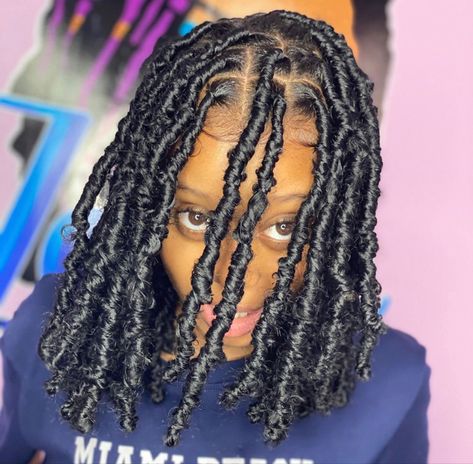 Soft Locs Shoulder Length, Adults Hairstyles, Short Soft Locs, Butterfly Locks, Weave Ideas, Braiding Ideas, Butterfly Braids, Feed Ins, Soft Locs