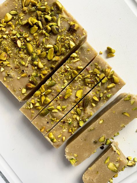 Halva Recipe, Jamie Oliver Recipes, Orange Blossom Water, Bun Recipe, Jamie Oliver, Tahini, Middle Eastern, Pistachio, Fudge