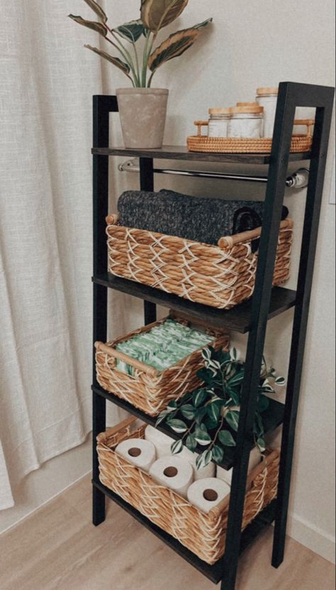 Design Interior Baie, Bathroom Shelf Decor, Restroom Decor, Future Apartment Decor, Bathroom Decor Apartment, Decor Baie, Bathroom Design Decor, Bathroom Inspiration Decor, Small Bathroom Ideas