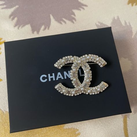 Preowned Chanel Brooch Pearl Light Gold with Diamond Chanel Pin, Pearl Light, Chanel Brooch, Luxury Lifestyle Dreams, Chanel Jewelry, Luxury Brands, Vs Pink, Luxury Lifestyle, Luxury Branding