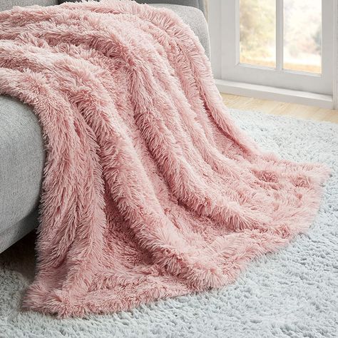 Fuzzy Pink Blanket, Pink Fuzzy Blanket Aesthetic, Fluffy Soft Blankets, Fluffy Pink Blanket, Pink Fluffy Blanket Aesthetic, Pink Blanket Aesthetic, Pink Fluffy Blanket, Light Pink Throw Blanket, White And Gold Comforter