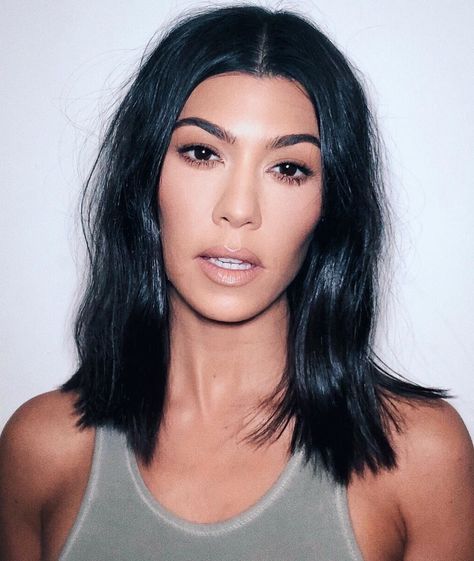 Kourtney Kardashian Hairstyles, Kourtney Kardashian Hair, Kardashian Hairstyles, Kardashian Hair, Celebrity Hair Stylist, Long Bob Hairstyles, Curly Bob Hairstyles, Trending Haircuts, Long Bob