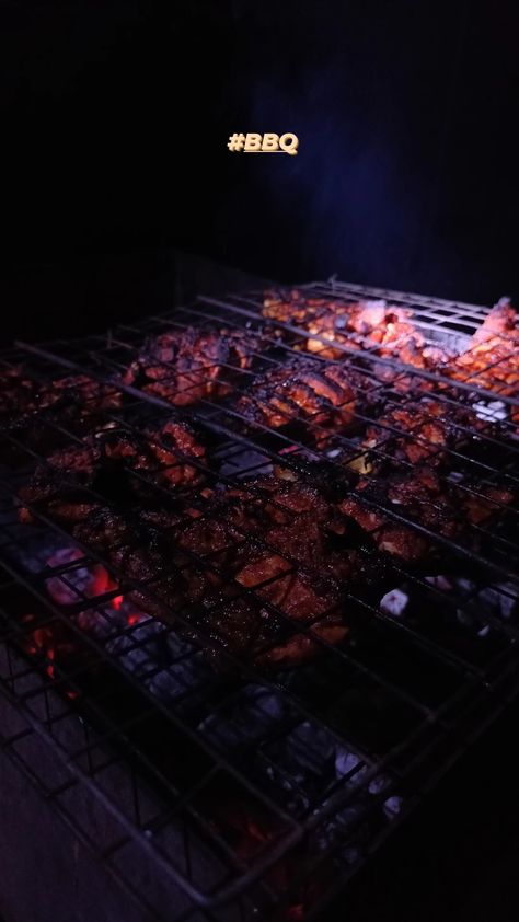 Chicken 🐔🍗 Bbq Night Party, Party Snapchat, Bbq Night, Grill Chicken, Love Story Video, Cute Love Stories, Story Video, Night Party, Food Snapchat