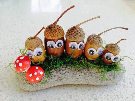 Conkers Craft, Acorn Diy, Love The Process, Acorn Crafts, Fall Arts And Crafts, Kids Deco, Pine Cone Crafts, Garden Centre, Autumn Crafts