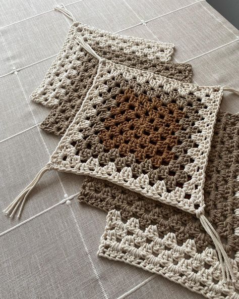 Geometric Table Runner - crochet pattern is now available! The first geometric table runner was created over a year ago - as a gift for my Mum on Mother’s Day. I didn’t show it often on Instagram, but every time I did, you bombarded me with questions about the crochet pattern (that’s soooo nice!). 💕 If you want to create unique tableware for your home or as a gift for a loved one, this pattern is perfect for you! 🏡 ABOUT THIS PATTERN: - The pattern will guide you through making a table ... Making A Table, Unique Tableware, Classic Granny Square, Runner Crochet, Beginner Friendly Crochet, Sharp Scissors, Geometric Table, Modern Crochet Patterns, Make A Table