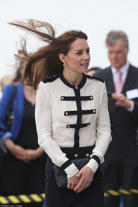 The Duchess carried a quilted clutch bag which matched her naval style Alexander McQueen outfit Portsmouth England, Herzogin Von Cambridge, Princesse Kate Middleton, Best Dressed Women, Duchesse Catherine, Kate Middleton Outfits, Kate Und William, Kate Middleton Photos, Cambridge Family