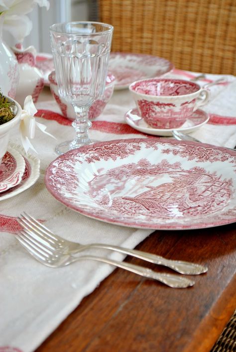 Christmas Dinner Plates, Red Dinnerware, Red Transferware, Kraft Paper Packaging, Red Dishes, Red Toile, Christmas China, Bone China Dinnerware, China Dishes