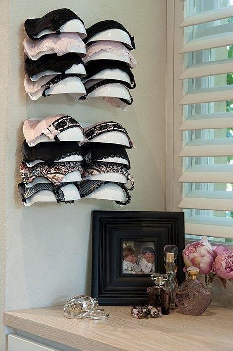 bra display Diy Bra Storage, Diy Bra Organization, Lingerie Storage, Bra Hanger, Bra Organization, Bra Storage, Diy Bra, Closet Organization Diy, Organization Diy