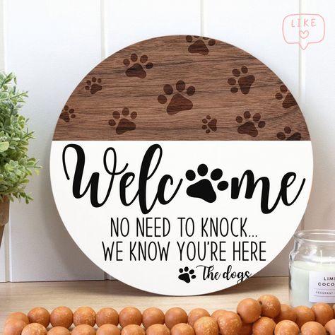 Door Rounds, Circle Signs, Door Signs Diy, Wooden Door Signs, Wooden Welcome Signs, Wood Door Hangers, Round Wood Sign, Wood Dog, Front Door Signs